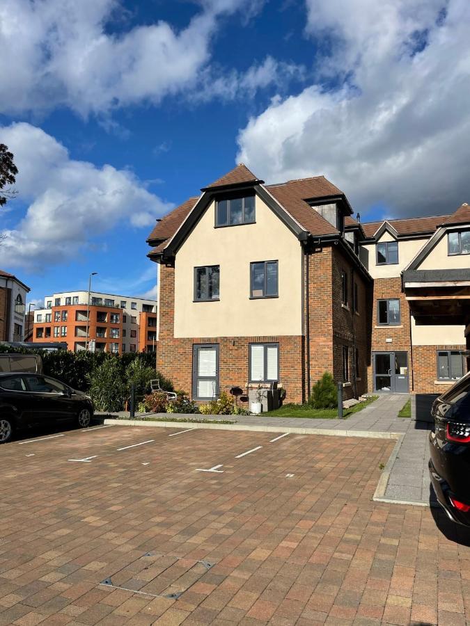 2 Bedroom 2 Bathroom Apartment 8 Including Free Parking Bromley Exterior foto